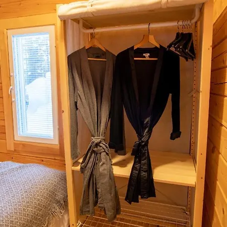 Moekki - The White Blue Wilderness Chalet Inari