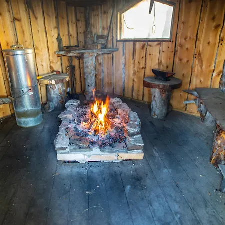 Moekki - The White Blue Wilderness * Inari